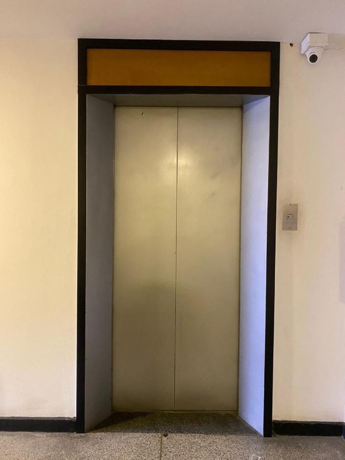 بوغوتا Hostal - Hotel - Apartaestudios Amoblados Chapinero Las Mandarinas - Coworking المظهر الخارجي الصورة